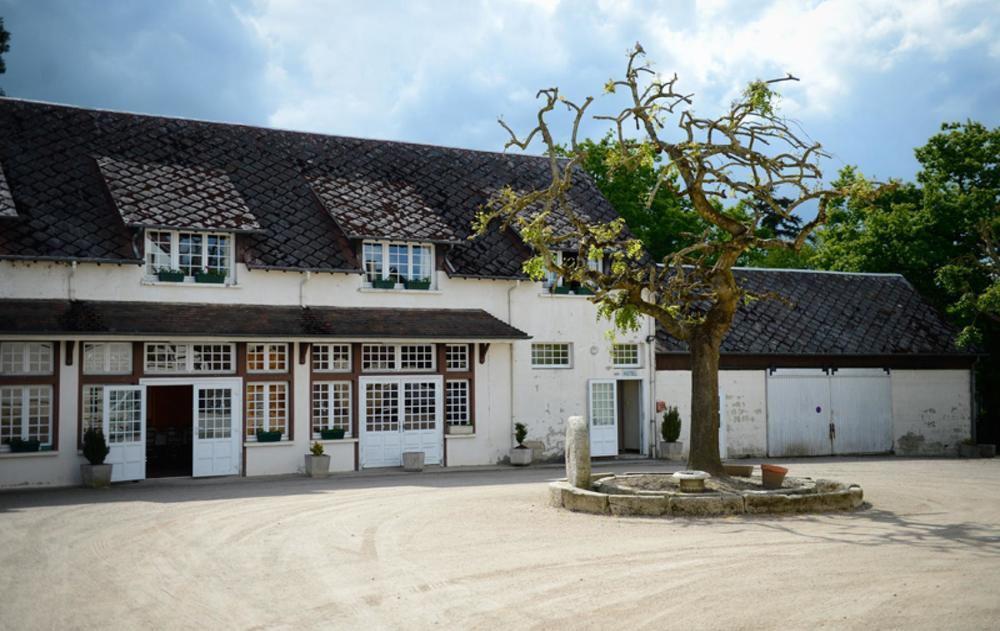 Logis Hotel Restaurant De La Poste Le Mêle-sur-Sarthe Exteriör bild