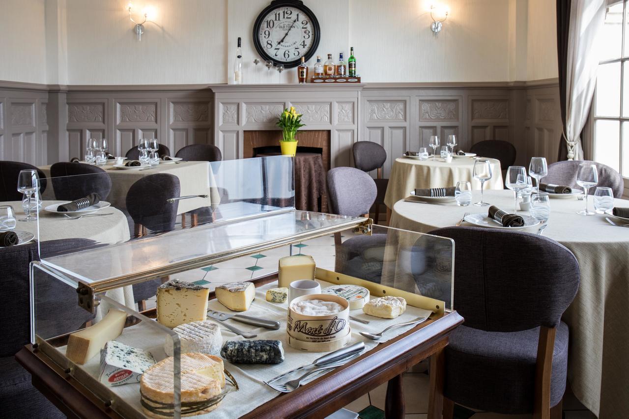 Logis Hotel Restaurant De La Poste Le Mêle-sur-Sarthe Exteriör bild